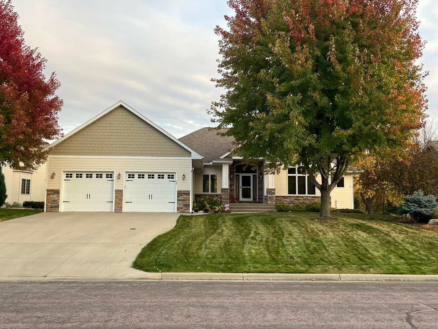 26 Deerwood Court, North Mankato, MN 56003