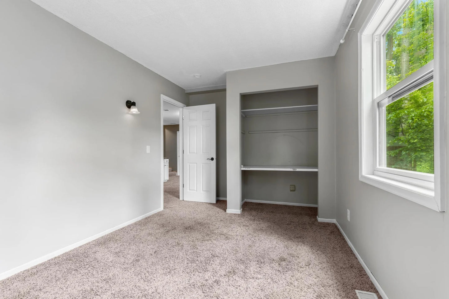 6140 Chaska Road, Shorewood, MN 55331