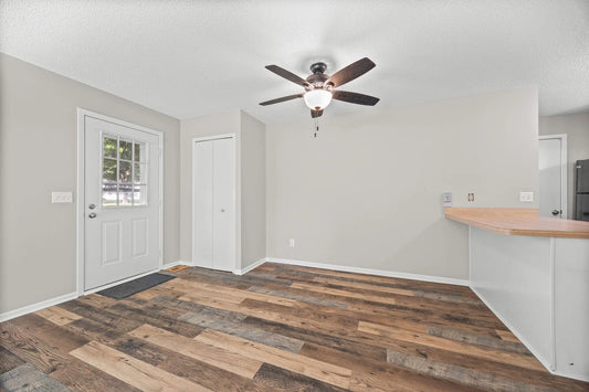 992 Pond View Court, Vadnais Heights, MN 55127
