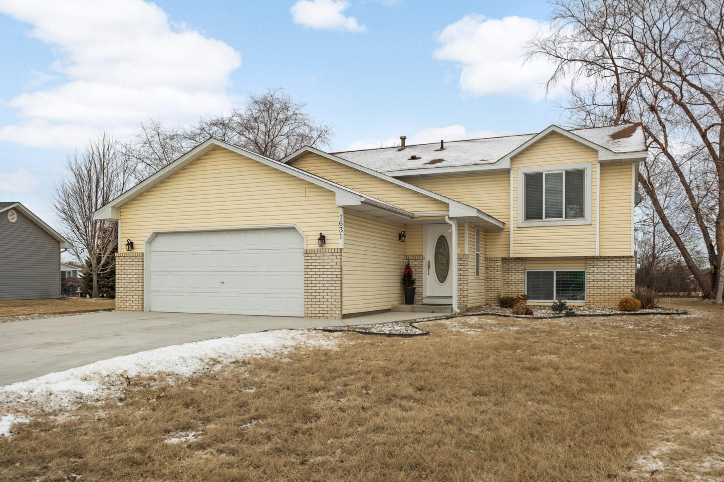 1631 Primrose Lane, Shakopee, MN 55379