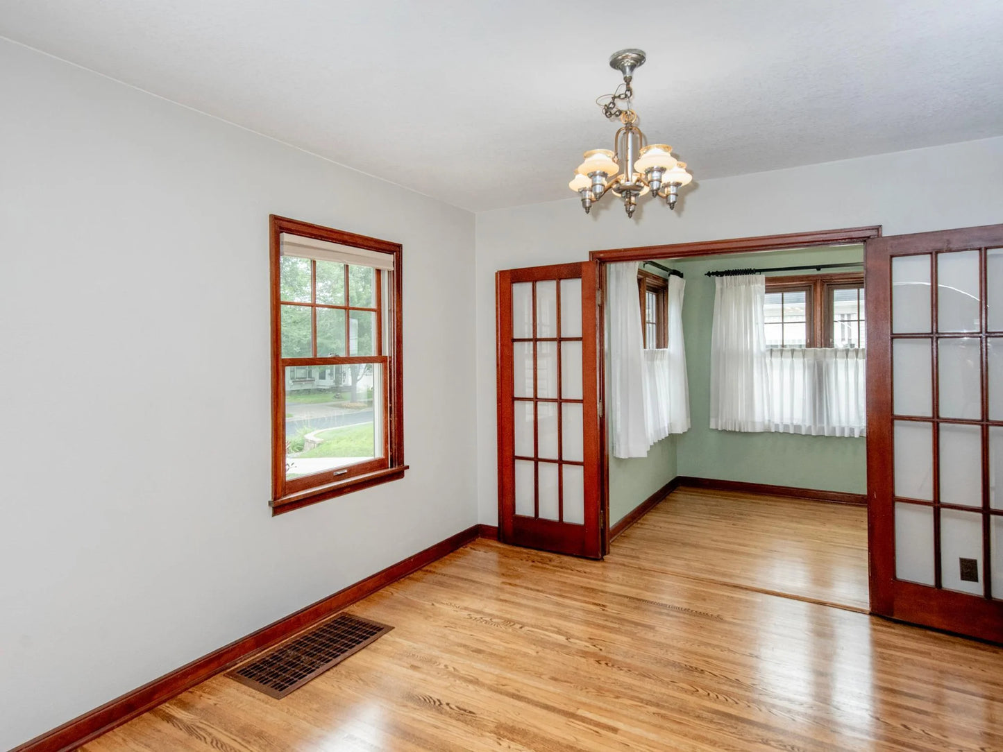 515 5th Street, Hastings, MN 55033