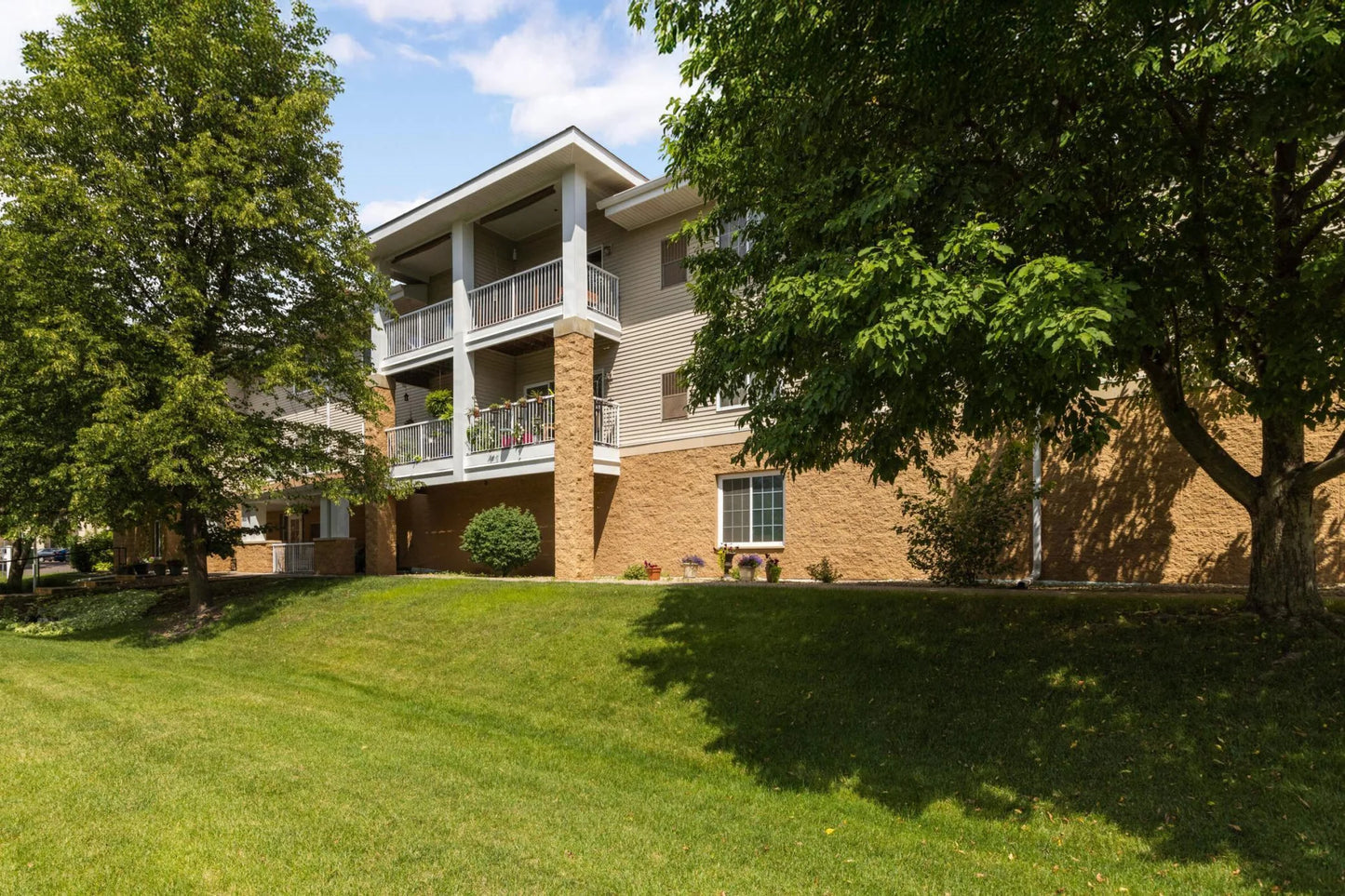 1600 Arundel Street, Saint Paul, MN 55117