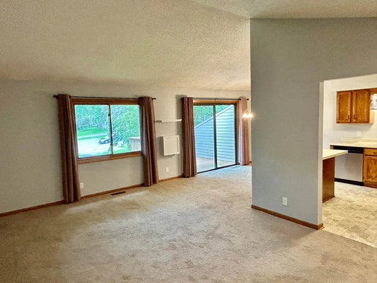 4378 Buckingham Court, Vadnais Heights, MN 55127