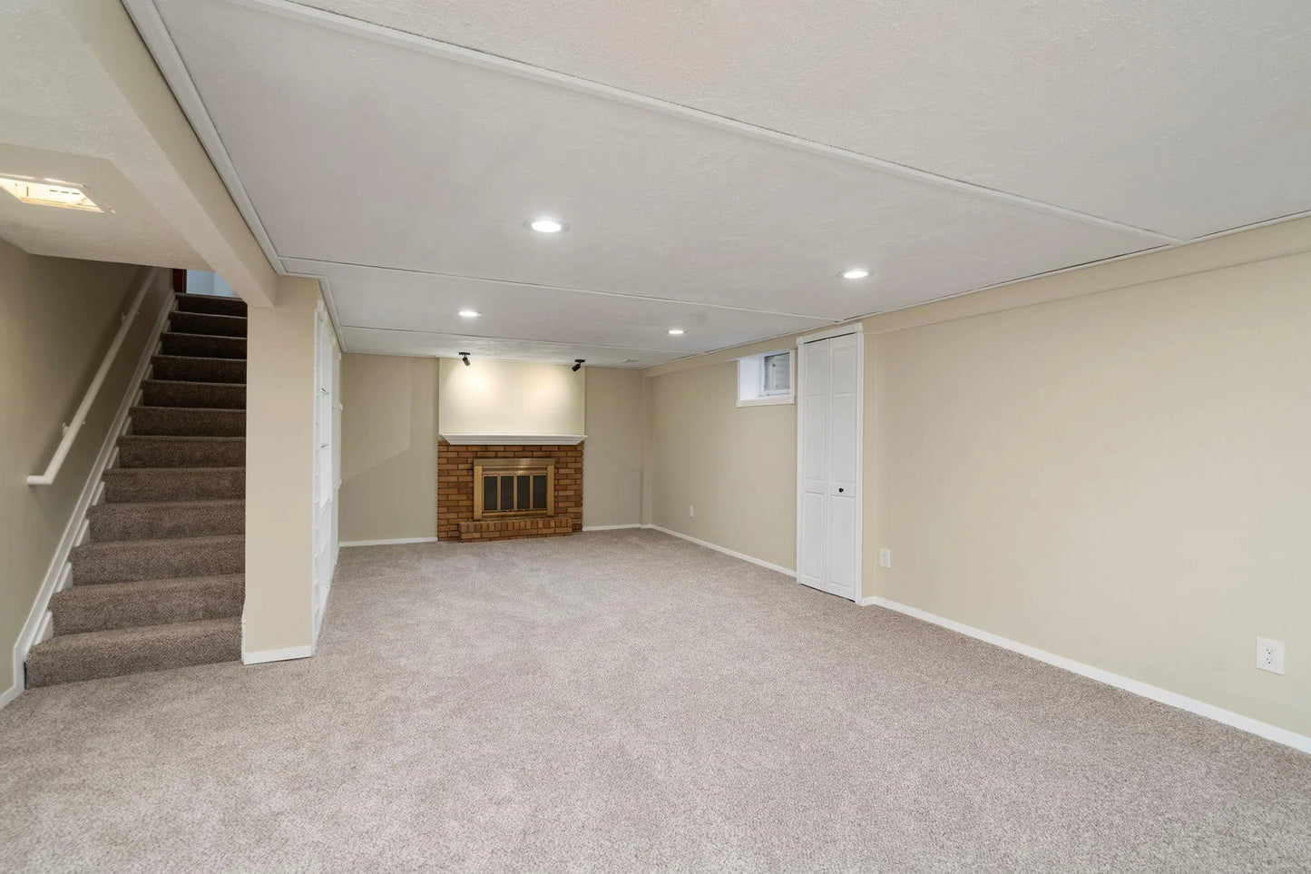 10212 Xerxes Avenue, Bloomington, MN 55431