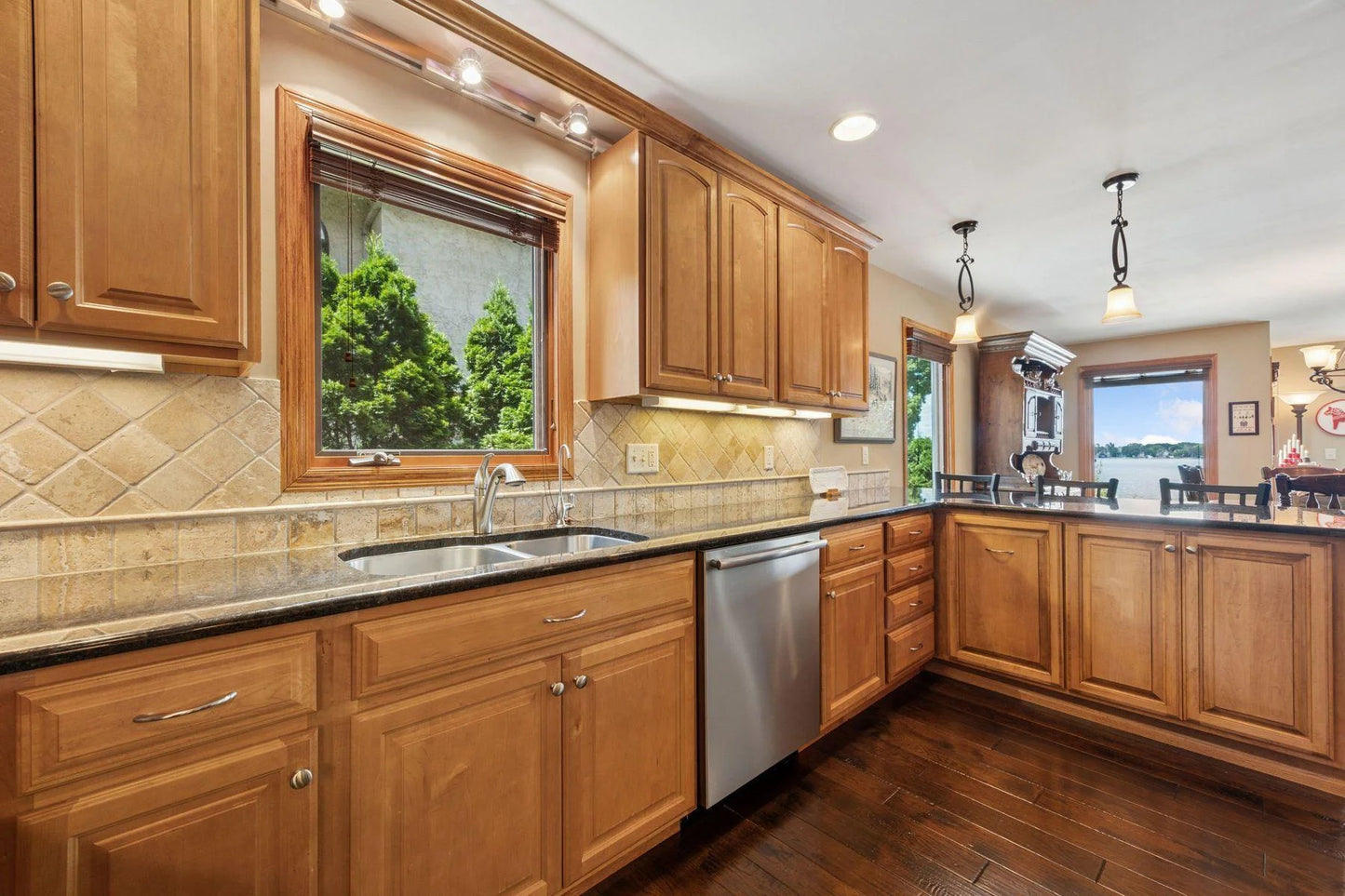 5300 Piper Road, Mound, MN 55364