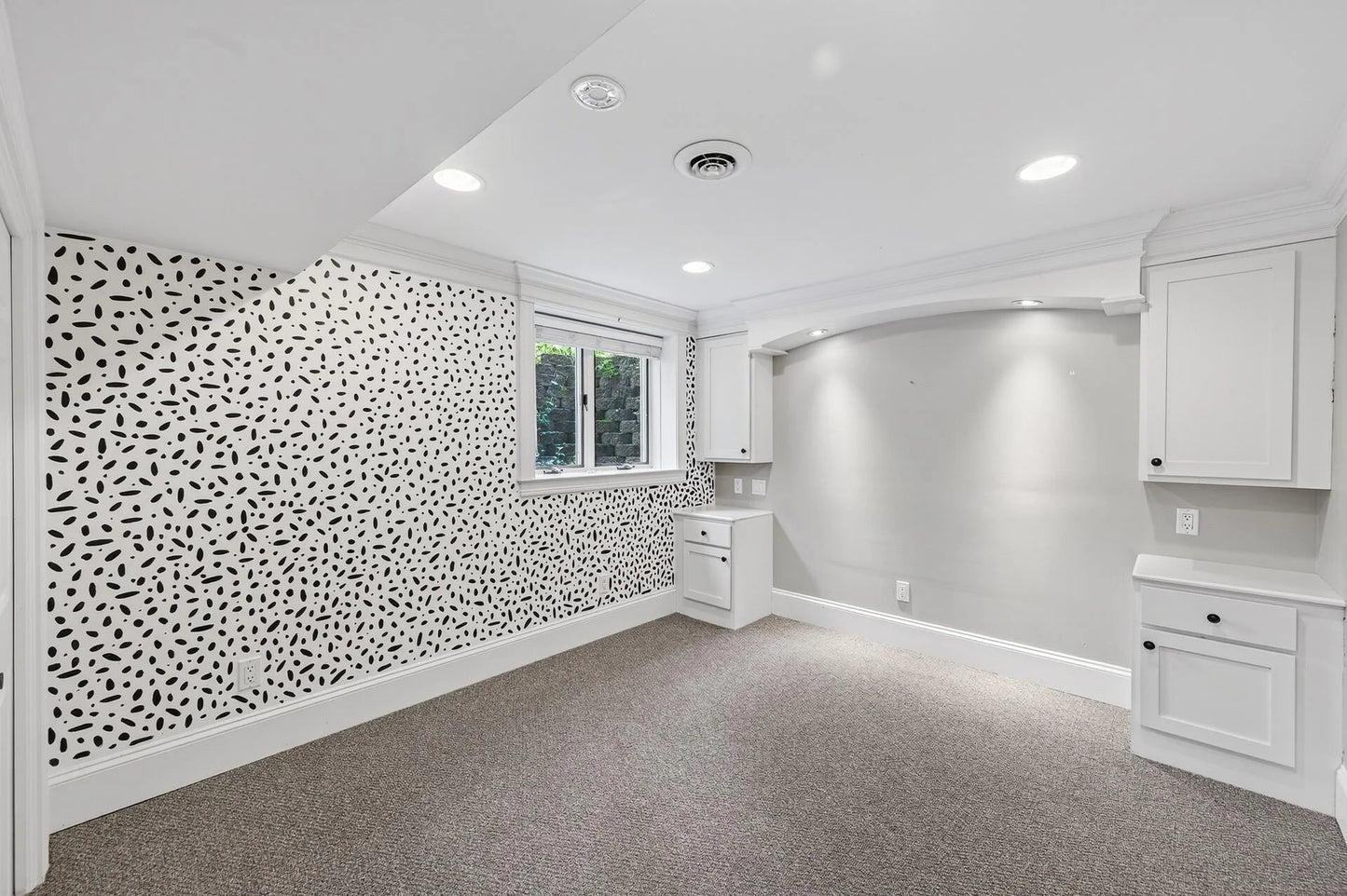 5076 Woodgate Court, Minnetonka, MN 55345