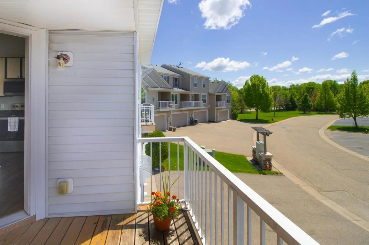 5150 Fairpoint Drive, Hugo, MN 55038