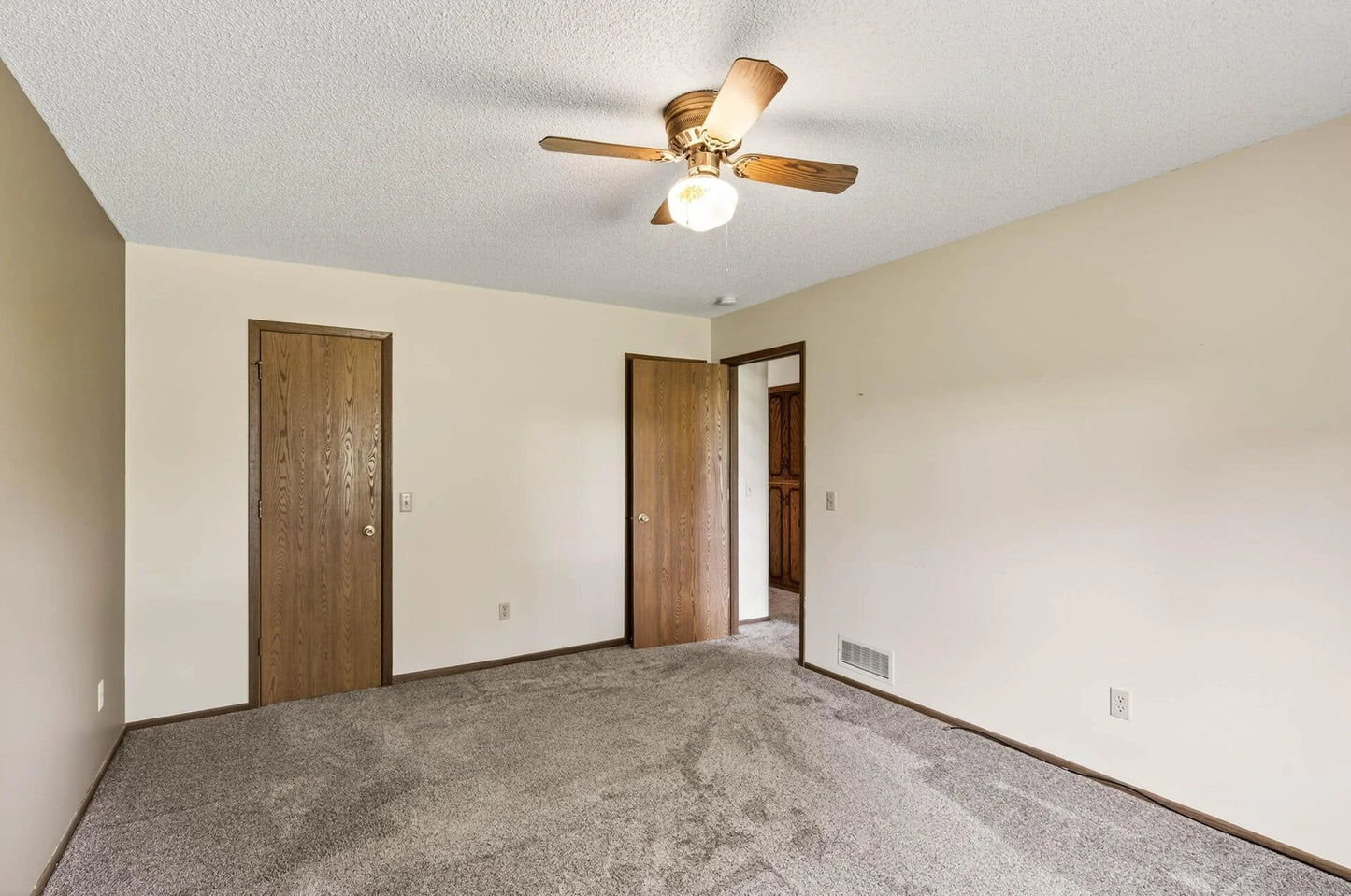 5281 149th Street, Apple Valley, MN 55124