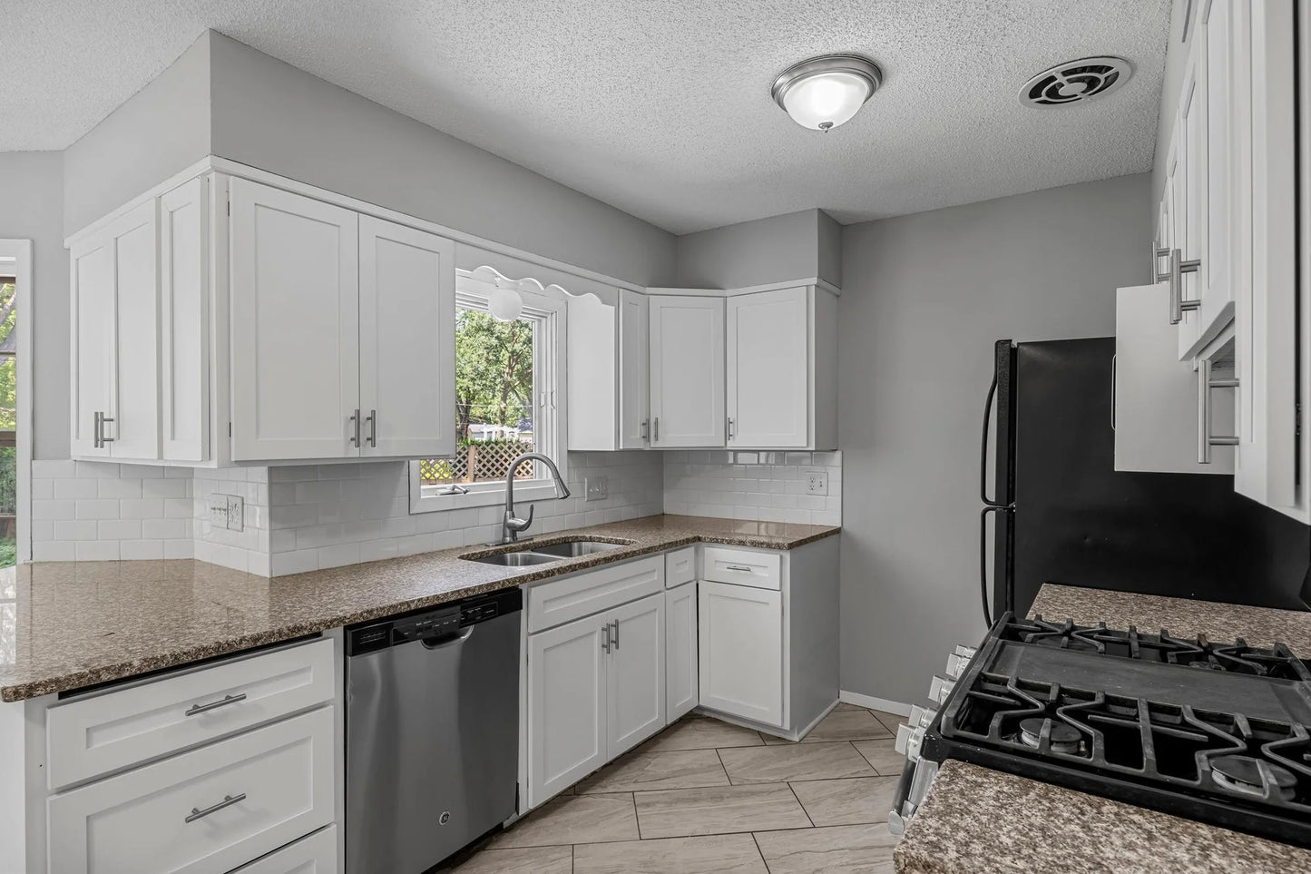 4801 Louisiana Avenue, Crystal, MN 55428