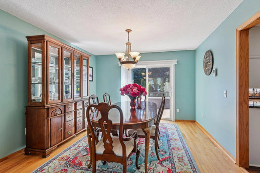 475 Oakhill Road, Chaska, MN 55318