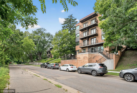 4430 Lake Harriet Parkway, Minneapolis, MN 55410
