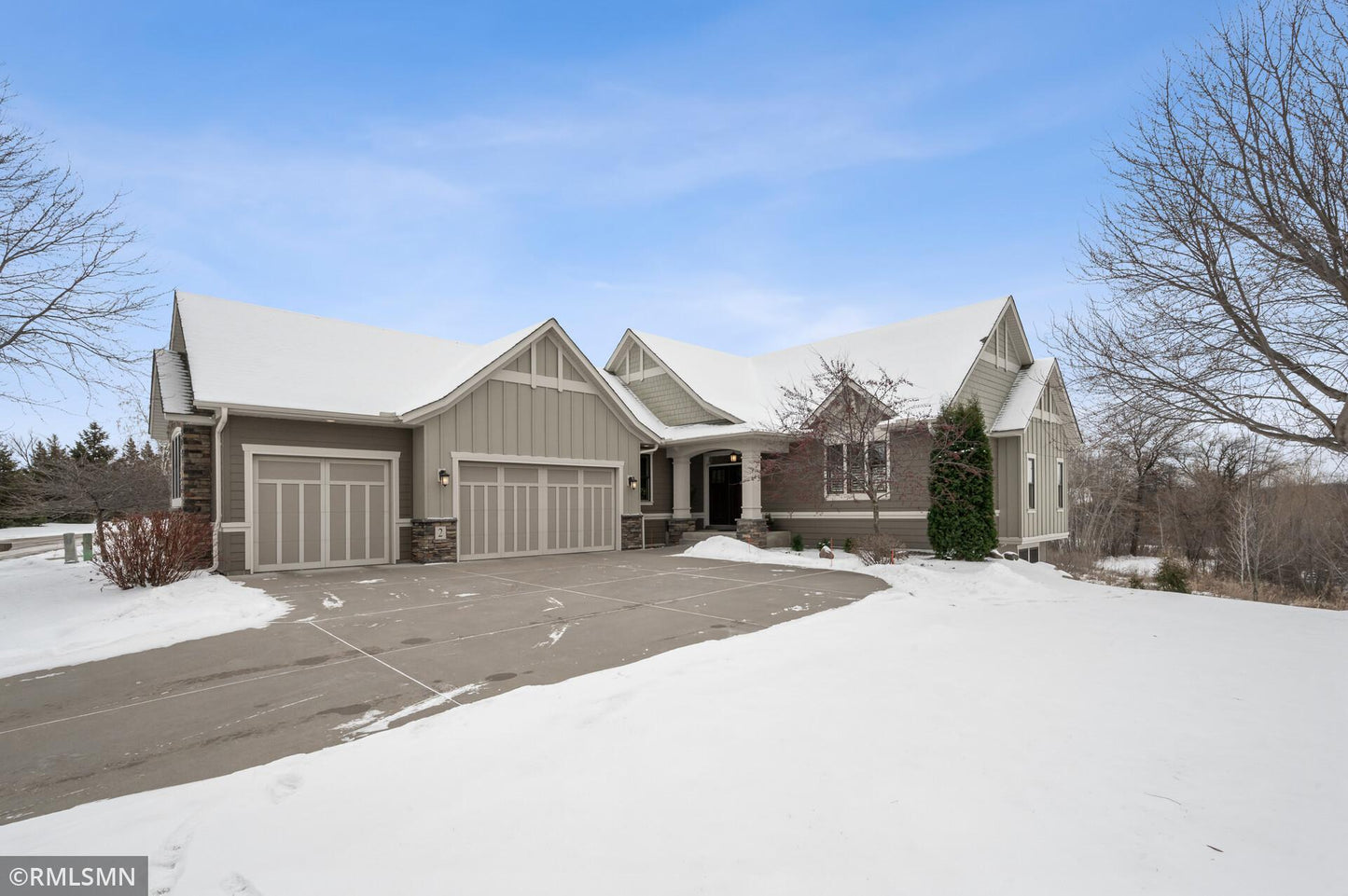 2 Osprey Court, North Oaks, MN 55127