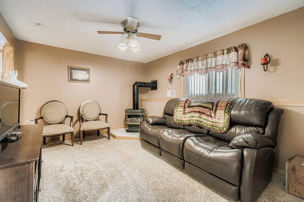 5117 Angeline Avenue, Crystal, MN 55429