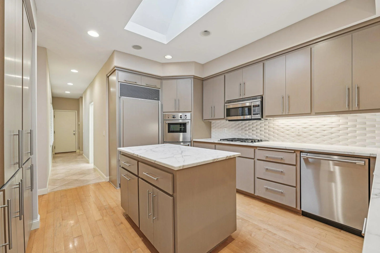 4730 Regents Walk, Shorewood, MN 55331