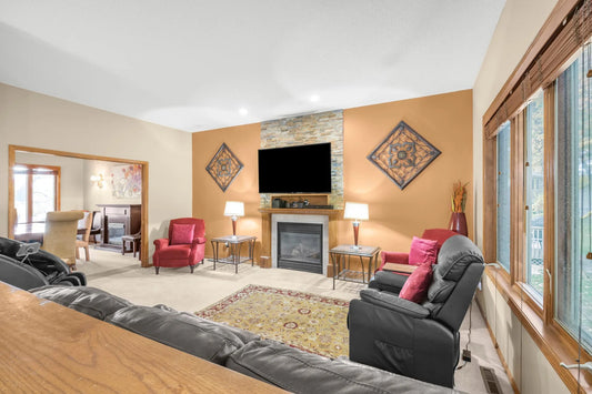 10512 Hidden Oaks Lane, Champlin, MN 55316