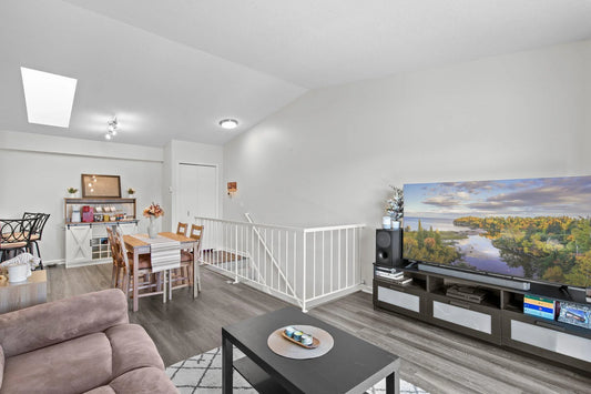 1030 Pond View Court, Vadnais Heights, MN 55127