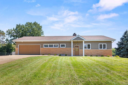 4820 Yorktown Lane, Plymouth, MN 55442