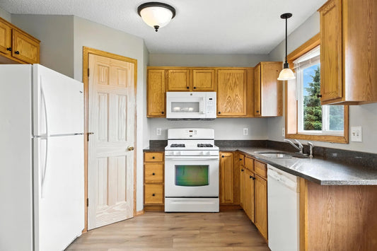 4360 Blakewood Drive, Shakopee, MN 55379