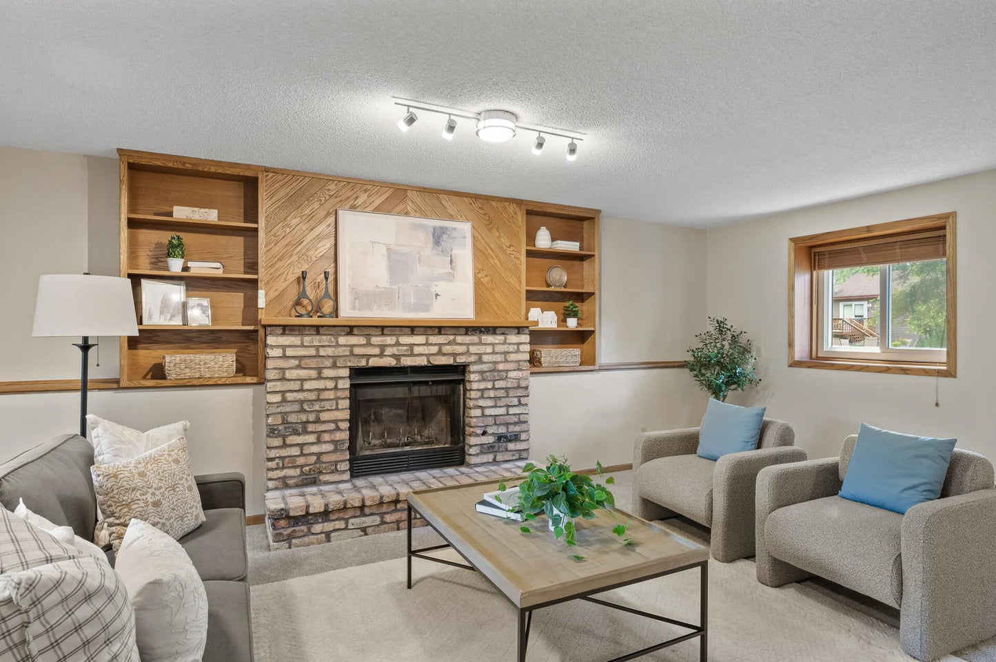 5933 Birchwood Street, Shoreview, MN 55126