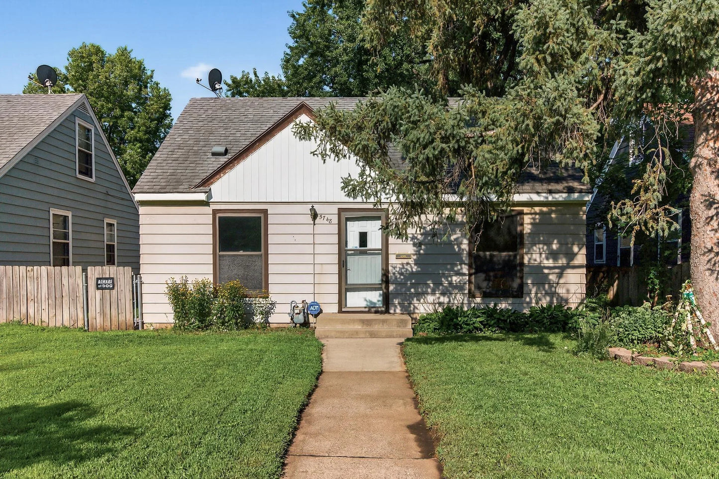 5748 25th Avenue, Minneapolis, MN 55417