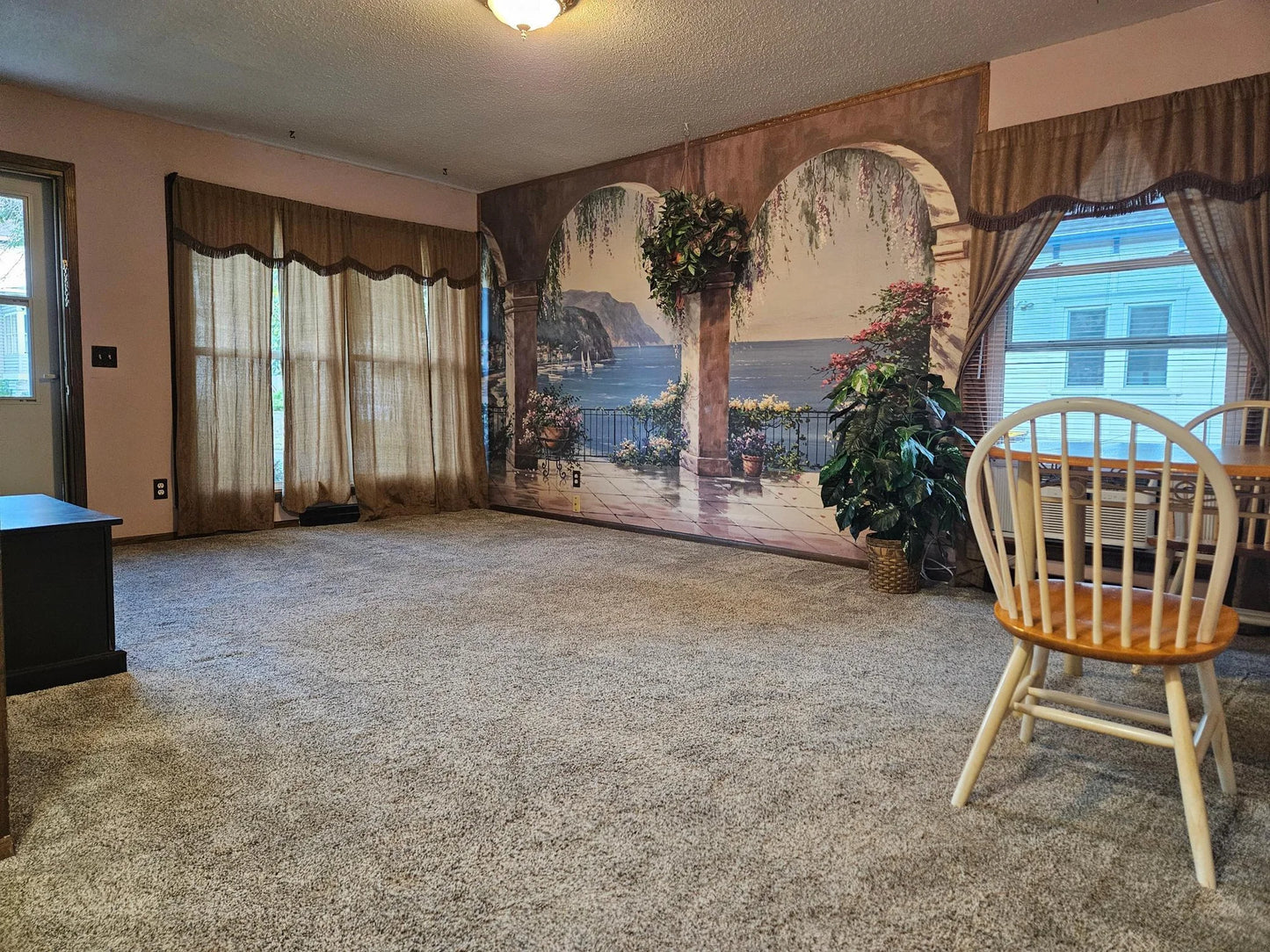 439 Clinton Avenue, Saint Paul, MN 55107