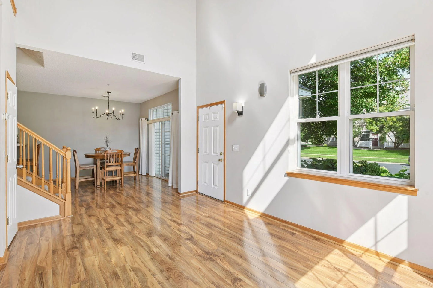 5075 Holly Lane, Plymouth, MN 55446