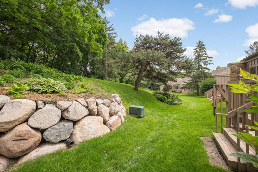 5713 Duncan Lane, Edina, MN 55436