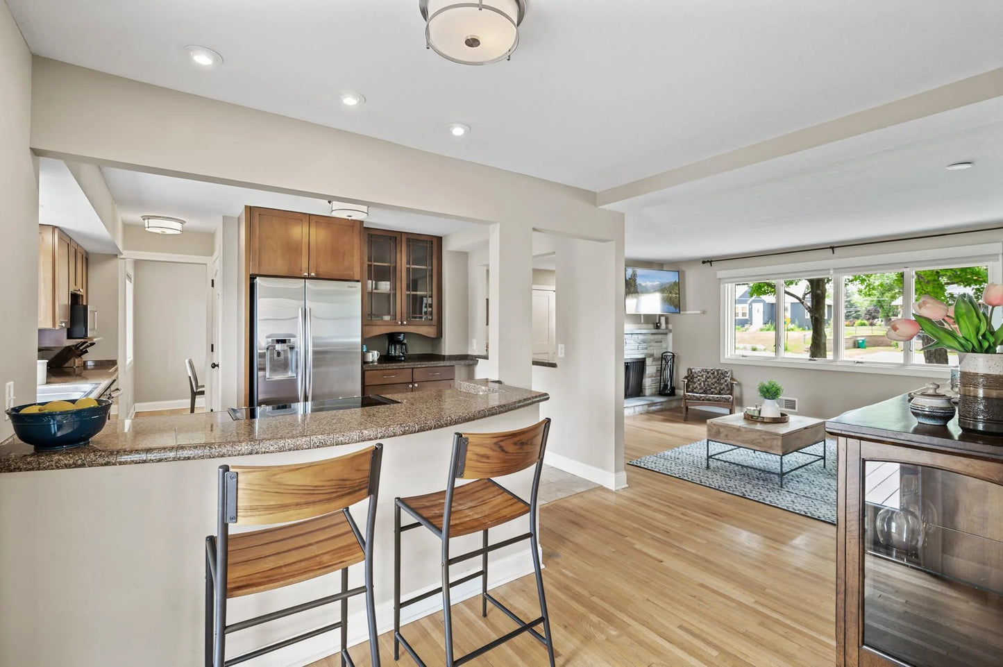 6301 France Avenue, Edina, MN 55410