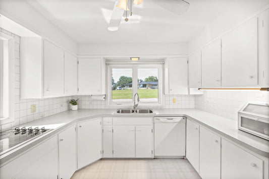 4820 Yorktown Lane, Plymouth, MN 55442