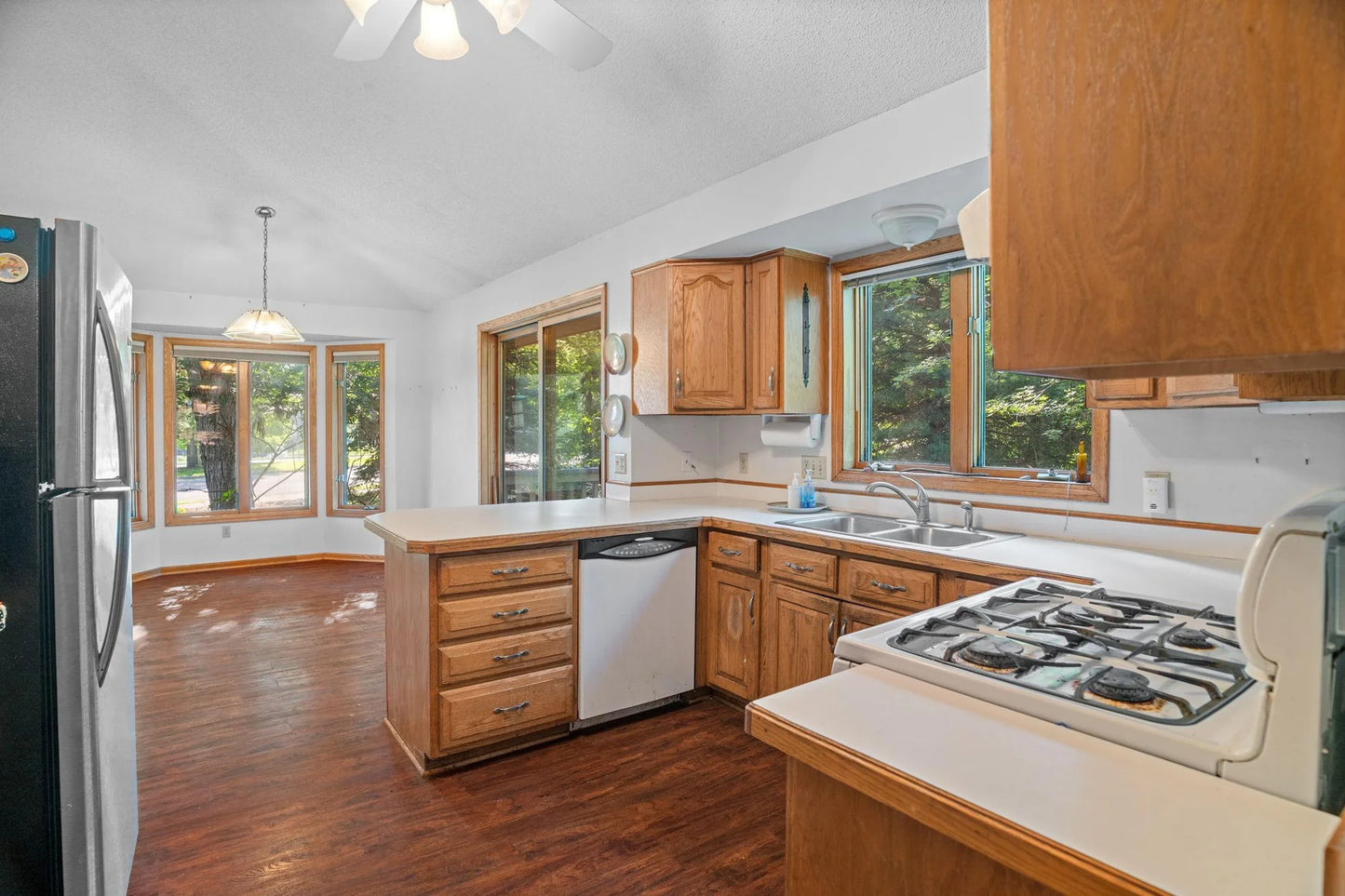 4512 Williston Road, Minnetonka, MN 55345