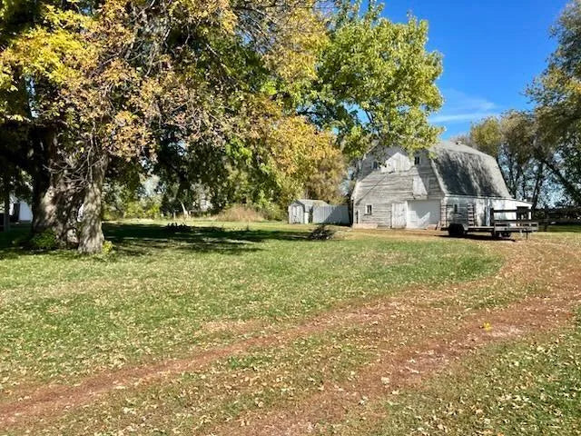 43788 480th Avenue, Windom, MN 56101