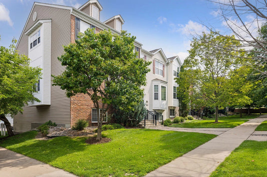 5124 Scott Path, Robbinsdale, MN 55422