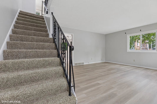 510 Shadyside Circle, Hopkins, MN 55343