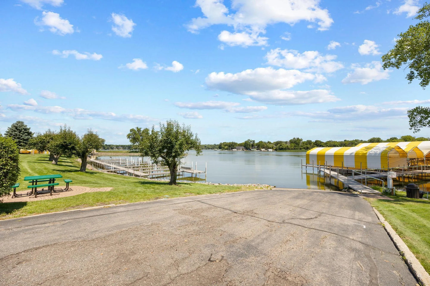 5400 Three Points Boulevard, Mound, MN 55364