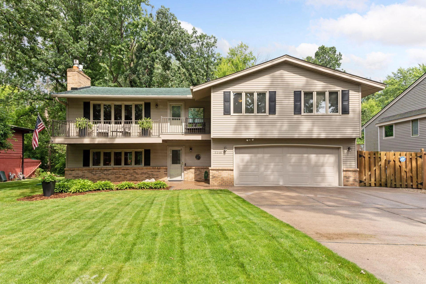 5246 Division Avenue, White Bear Twp, MN 55110