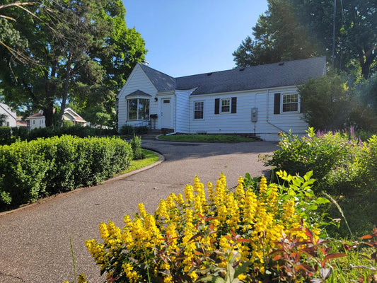 4240 Lake Road Avenue, Robbinsdale, MN 55422