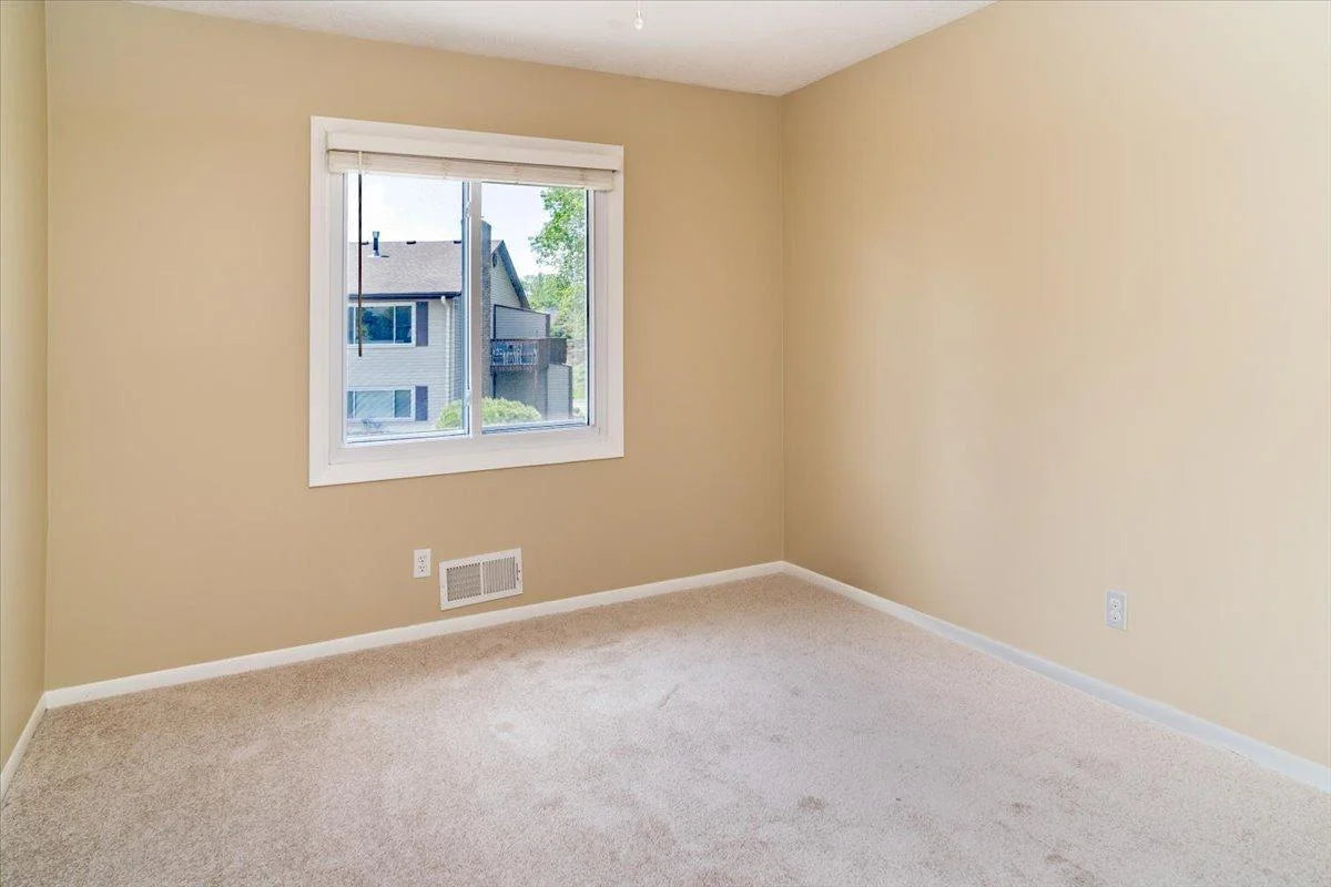 10326 Balsam Lane, Eden Prairie, MN 55347