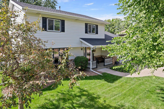 4363 Bramblewood Avenue, Vadnais Heights, MN 55127