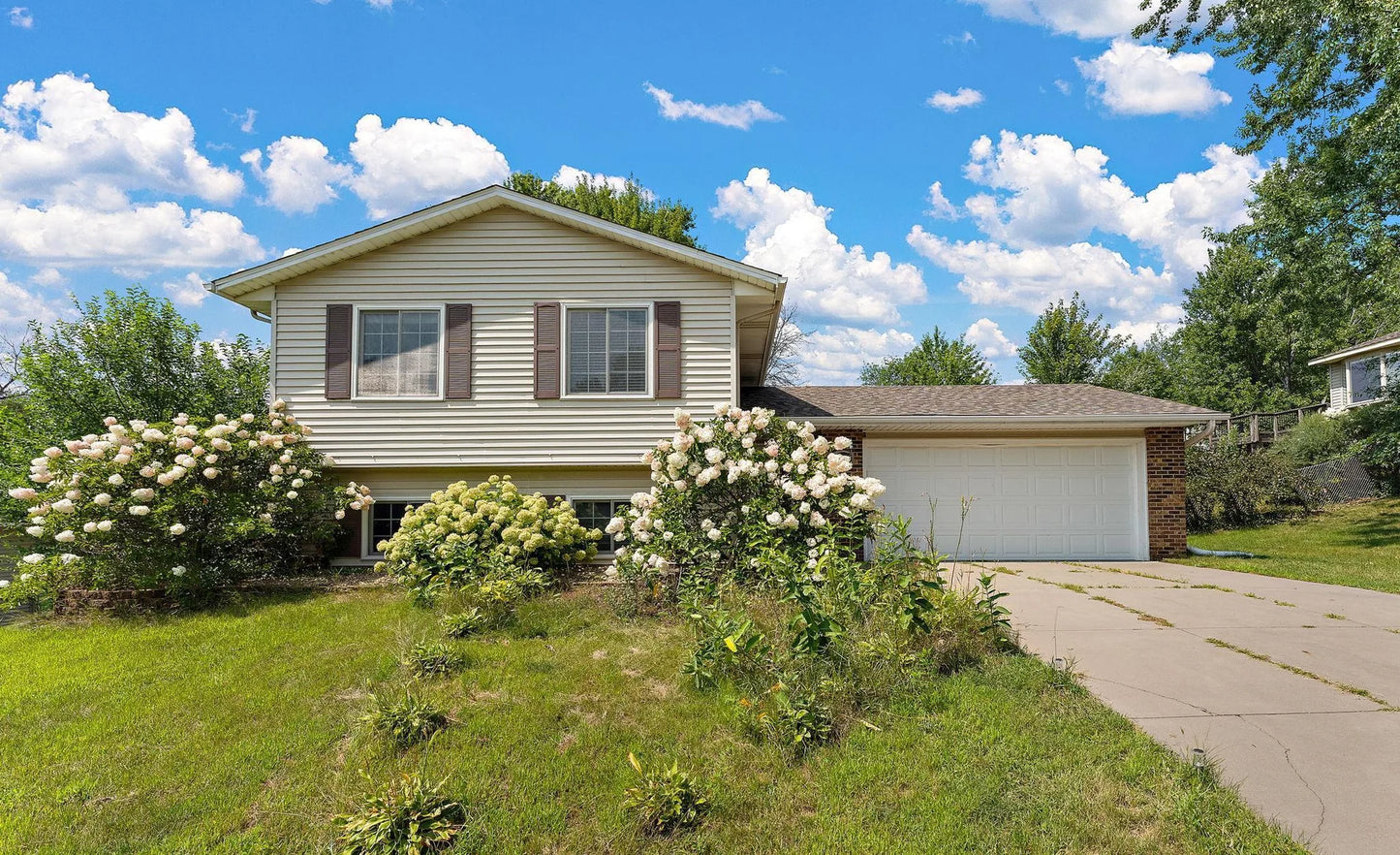 10340 Wyoming Avenue, Bloomington, MN 55438