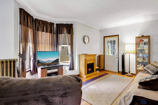 1102 Pacific Street, Saint Paul, MN 55106