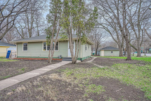6300 Quebec Avenue, Brooklyn Park, MN 55428