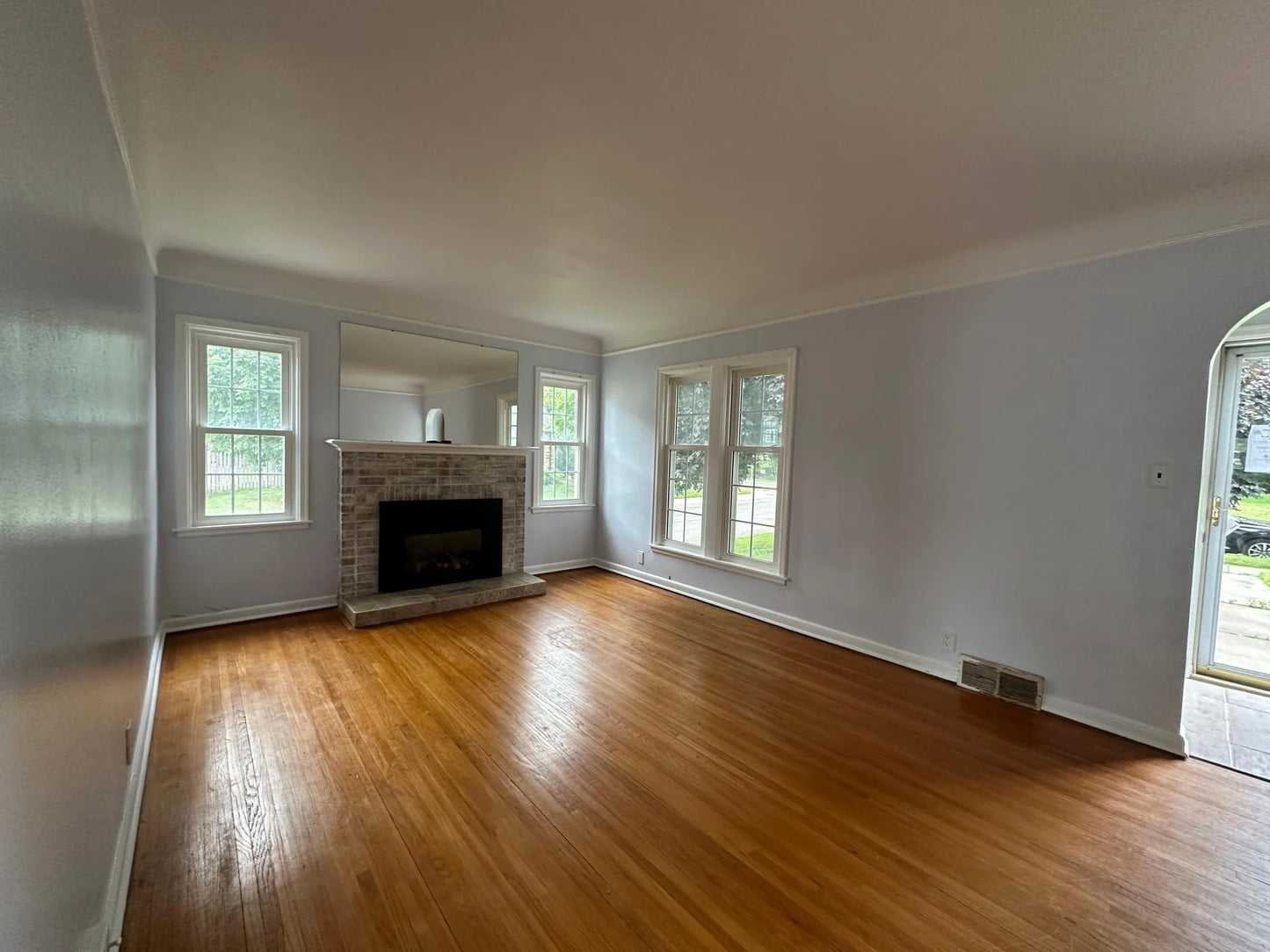 4261 Utica Avenue, Saint Louis Park, MN 55416