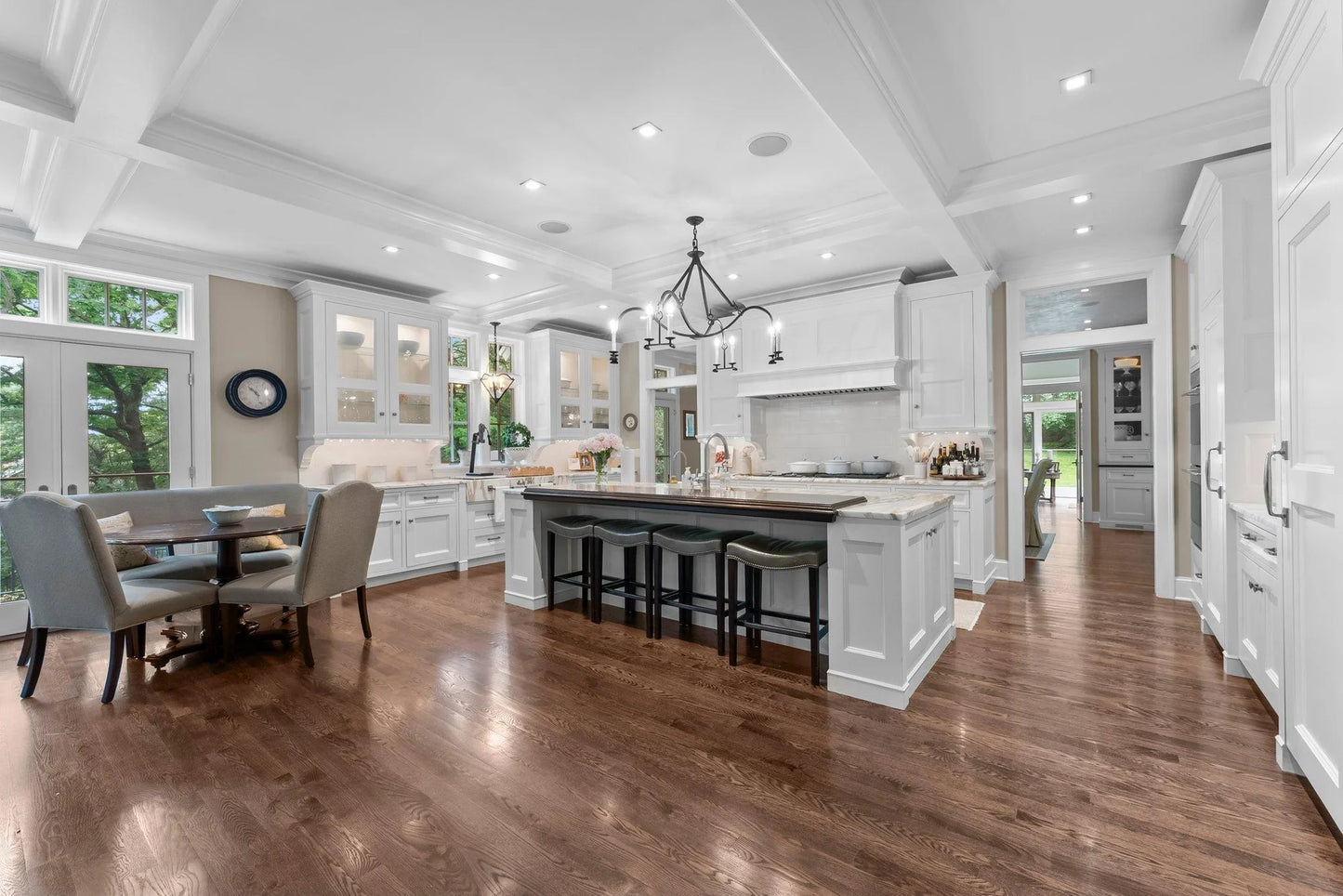 6601 Blackfoot Pass, Edina, MN 55439