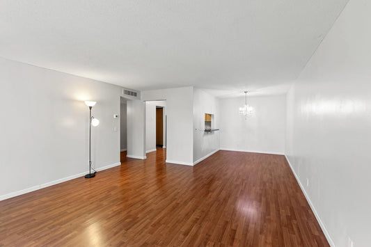 10441 Greenbrier Road, Minnetonka, MN 55305
