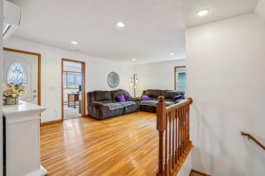 6224 Red Oak Road, Mound, MN 55364