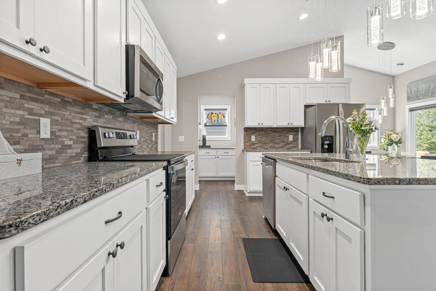 5030 Dale Ridge Road, Woodbury, MN 55129
