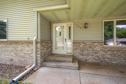 105 Knollwood Street, Annandale, MN 55302