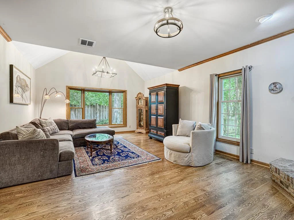 10245 183rd Street, Lakeville, MN 55044
