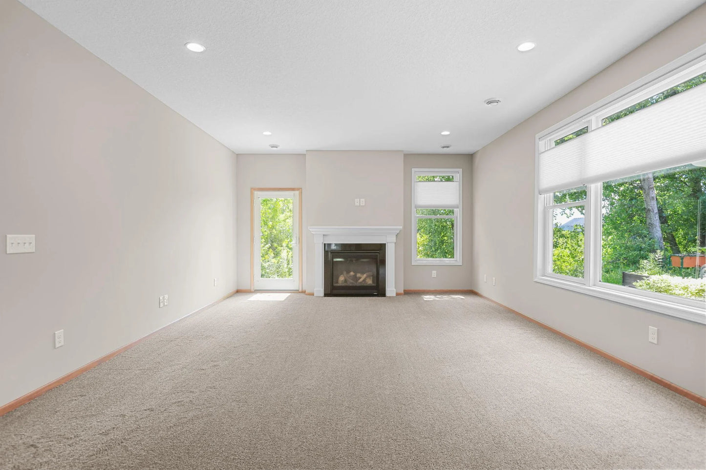 4403 150th Street, Hugo, MN 55038