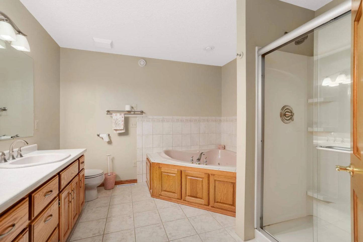 1985 Cope Avenue, Maplewood, MN 55109